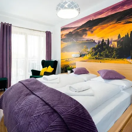 Karpatia, Sun & Snow Apartment