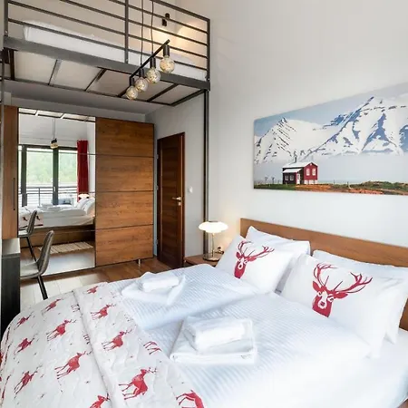 Karpatia, Sun & Snow