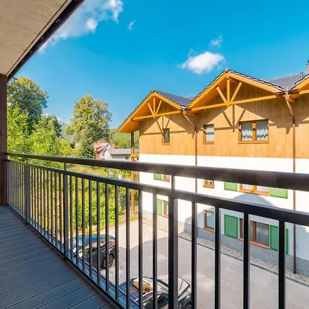 Karpatia, Sun & Snow Apartment