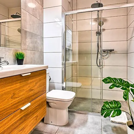 Karpatia, Sun & Snow Apartment