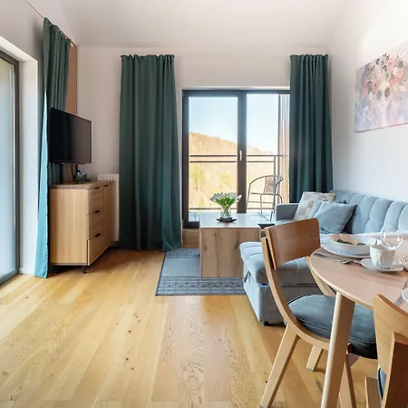 Sun & Snow, Karpatia Apartman *