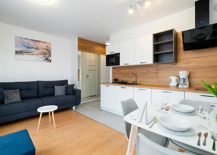 Karpatia, Sun & Snow *